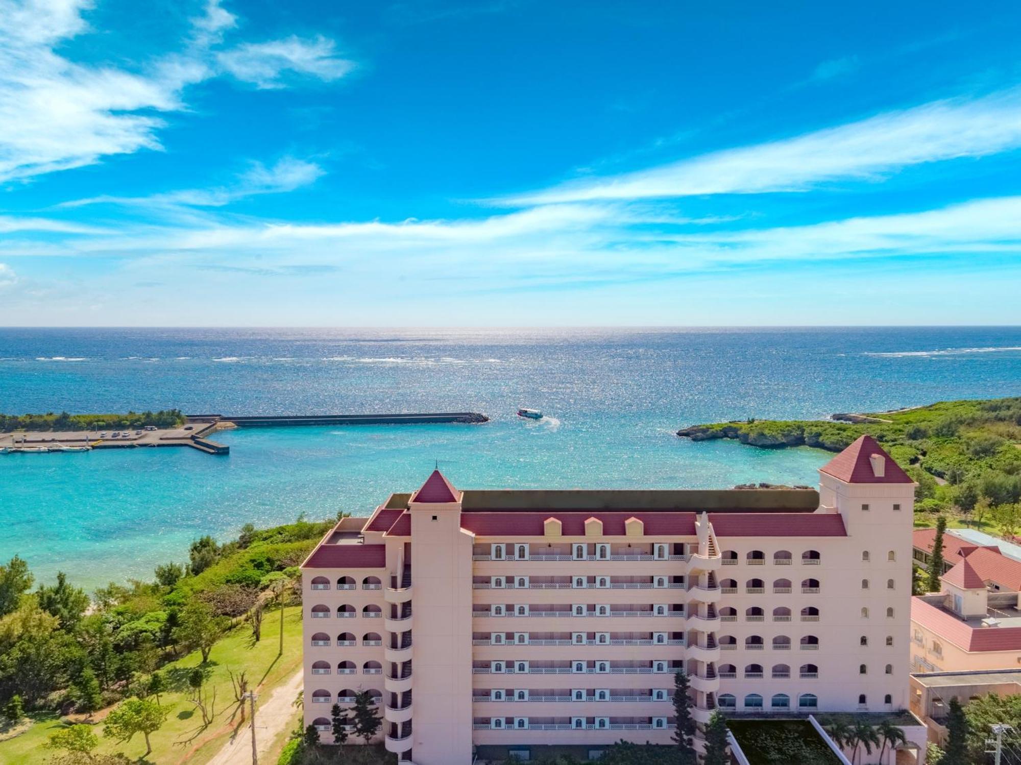 Hotel Breezebay Marina Miyakojima  Exterior photo