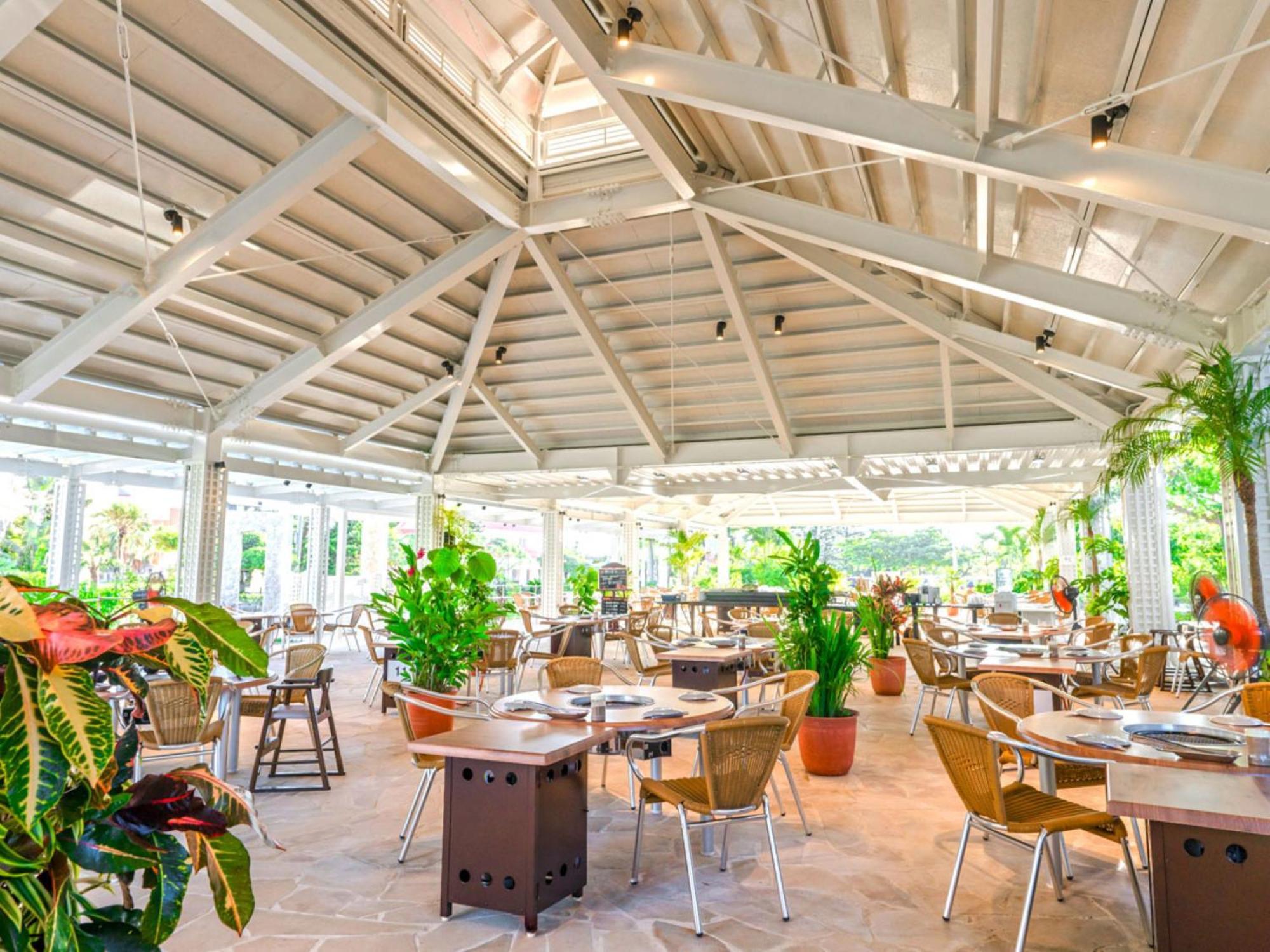 Hotel Breezebay Marina Miyakojima  Exterior photo